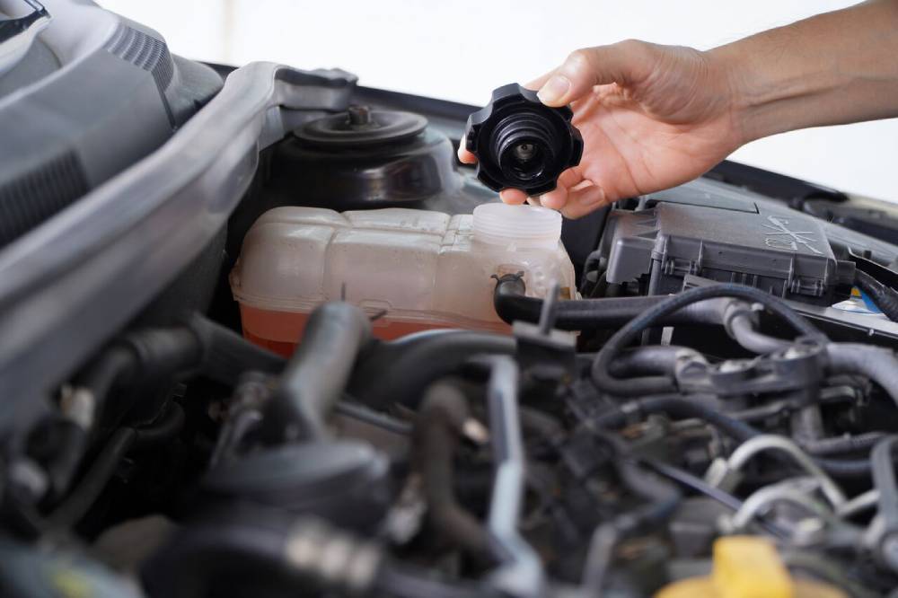 Motor Soğutma Suyunu Kontrol Edin Uyarısı